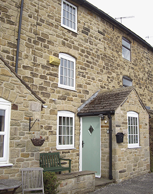 Mill Cottage situated Eyam, Peak District, is a holiday cottage in Eyam, Peak District, providing holiday accommodation in Eyam, Peak District, to holiday makers wanting to come to Eyam, Peak District, looking for holiday cottage accommodation in Eyam, Peak District.
